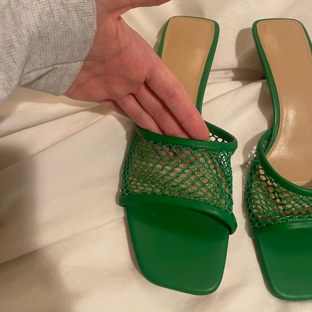 Green mesh kitten heels